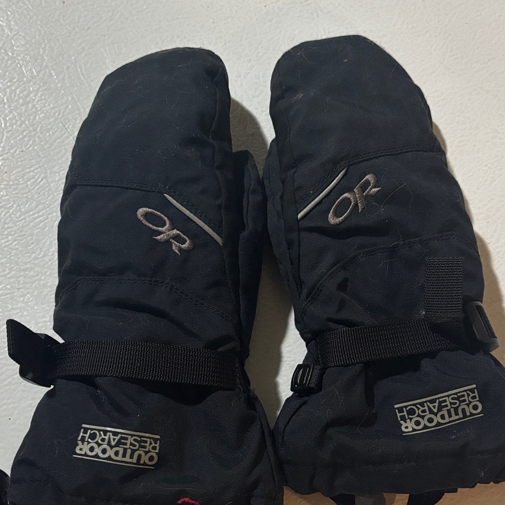 Outdoor Research Black Insulated Mittens